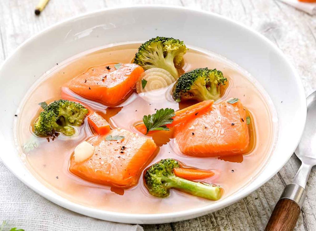 Truite mi-cuite et bouillon de légumes
