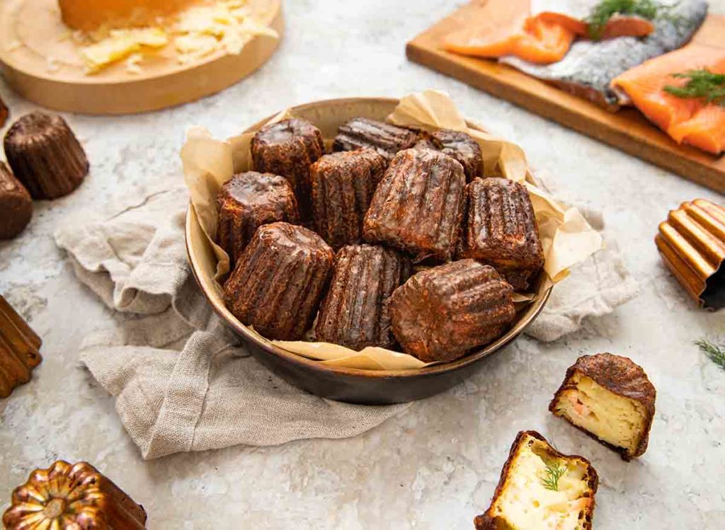 Canelés salés à la truite fraîche