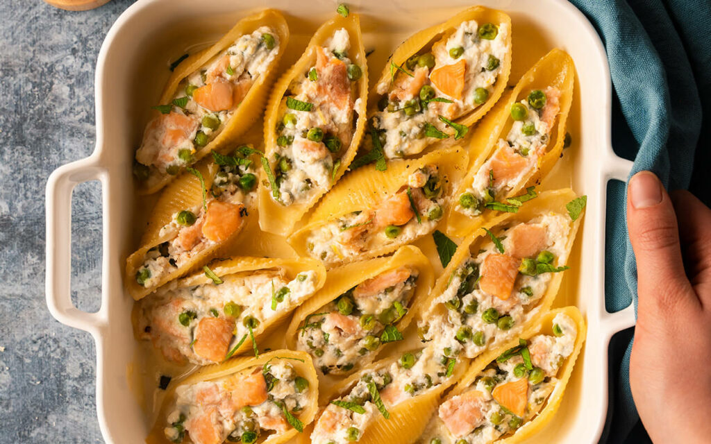 Conchiglioni farcie à la truite, ricotta, petit pois & citron